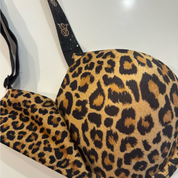 Victoria secret bombshell add 2 cups cheetah print Women's Bra - Picture 9 of 11